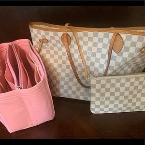 Louis Vuitton Neverfull MM w/  pouch & organizer